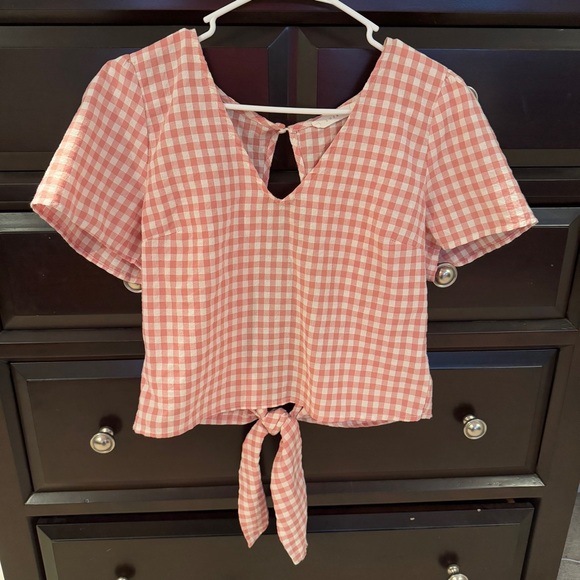 2 for $10 ⛱️  [Lush] blouse - Picture 1 of 5